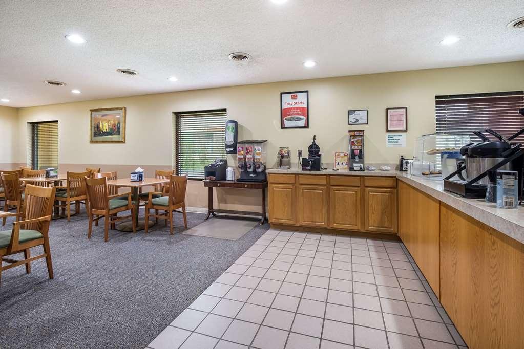 Econo Lodge Inn & Suites East Νόξβιλ Εστιατόριο φωτογραφία
