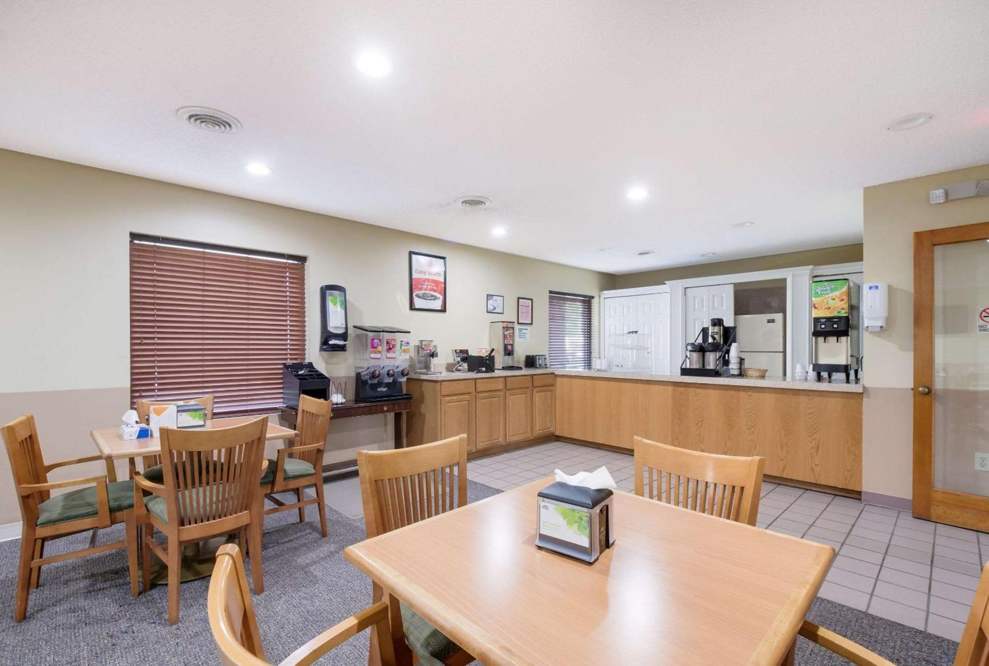 Econo Lodge Inn & Suites East Νόξβιλ Εξωτερικό φωτογραφία